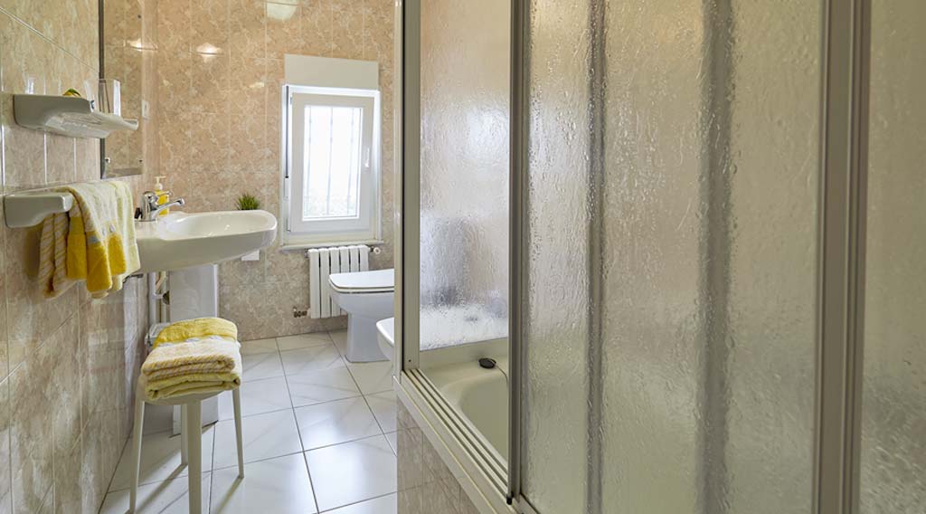 Baño Finca Engracia